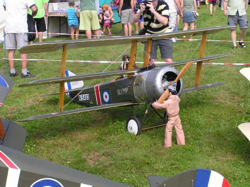 OBŘÍ MODELY 2009